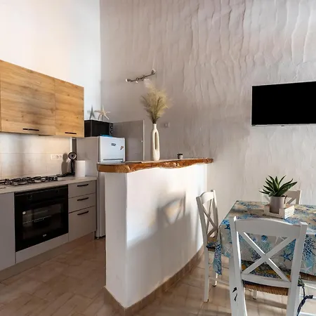 Spacious In La Ciaccia Near Sea *