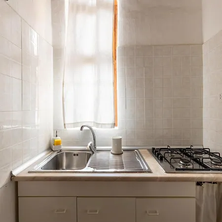 Tatil Evi Spacious In La Ciaccia Near Sea