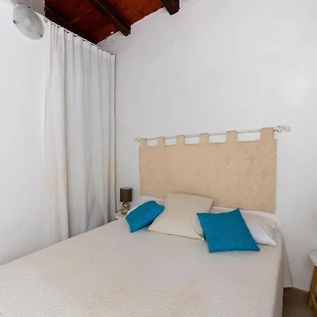 Spacious In La Ciaccia Near Sea
