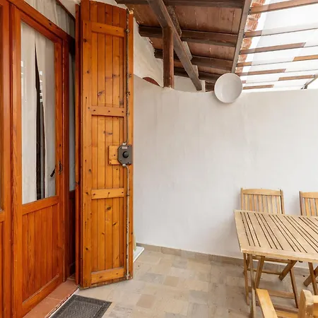 Spacious In La Ciaccia Near Sea *