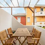 Con Giardino, Vicino Al Mare *