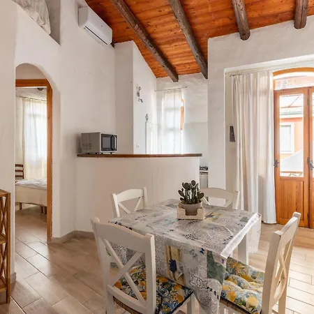 Spacious In La Ciaccia Near Sea Casa de Férias *