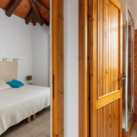 Spacious In La Ciaccia Near Sea