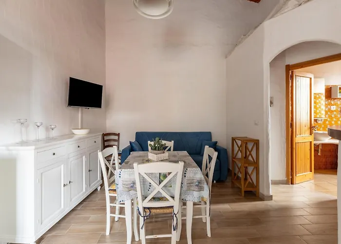 Casa Vacanze Con Giardino, Vicino Al Mare Nyaraló